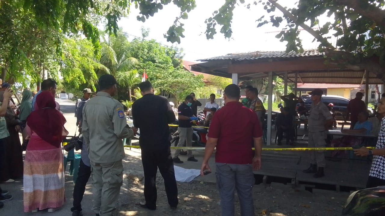 Polisi olah TKP penemuan bayi di Punge Jurong, Banda Aceh, pada Kamis 30 April 2026. (Foto: kiriman warga untuk Nukilan)