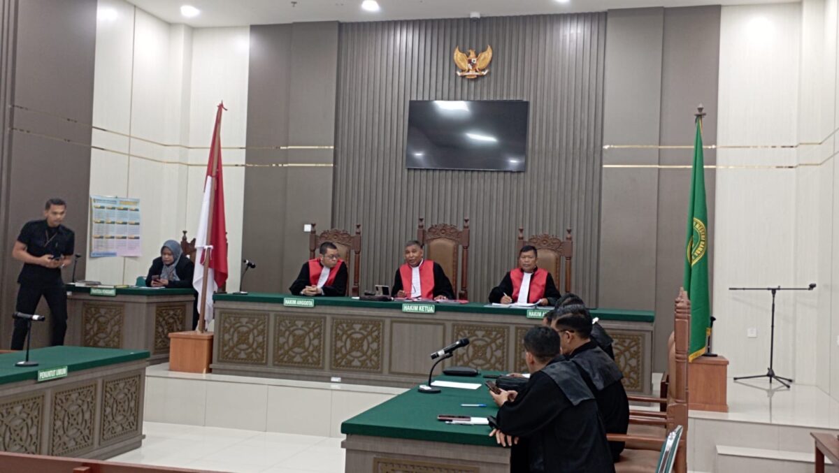 Sidang perkara dugan korupsi dana publikasi Diskominfosan Simeulue di Pengadilan Negeri Banda Aceh. (Foto: For Nukilan)