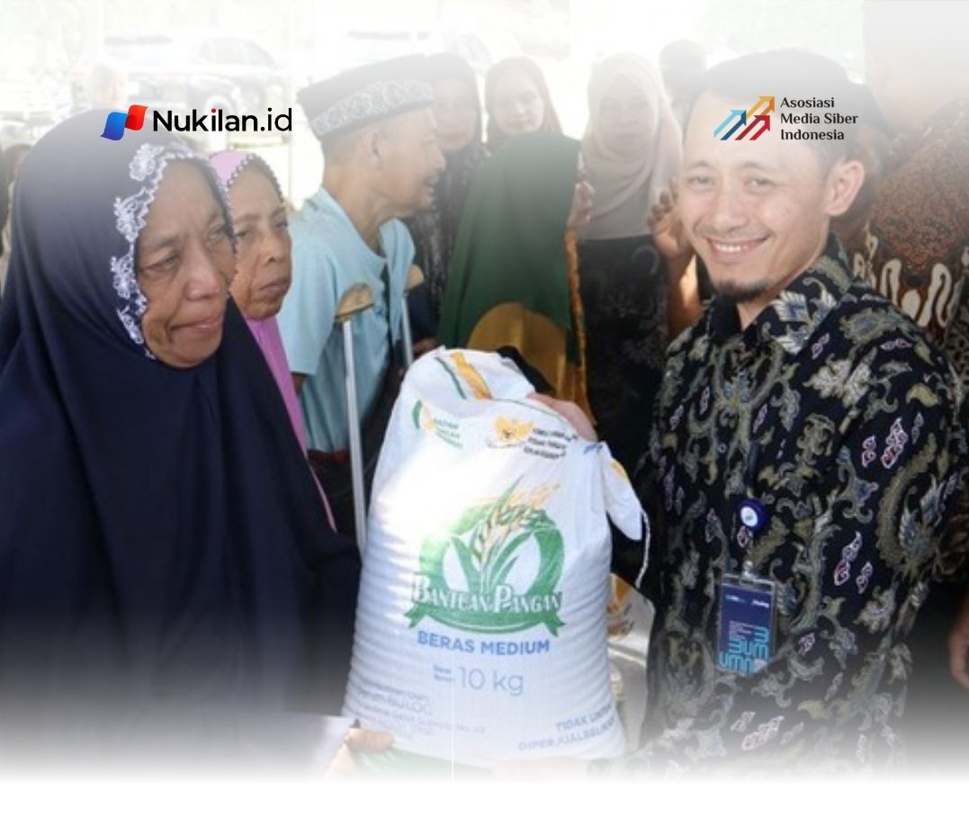 Perum Bulog Kanwil Aceh menyalurkan bantuan pangan kepada masyarakat. (Foto: dok. Bulog Aceh)