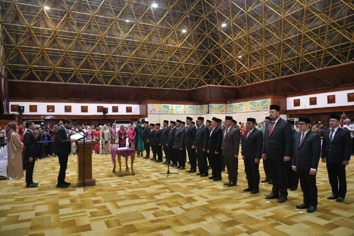 Gubernur Aceh Lantik 25 Pejabat Eselon II. (Foto: Nukilan)