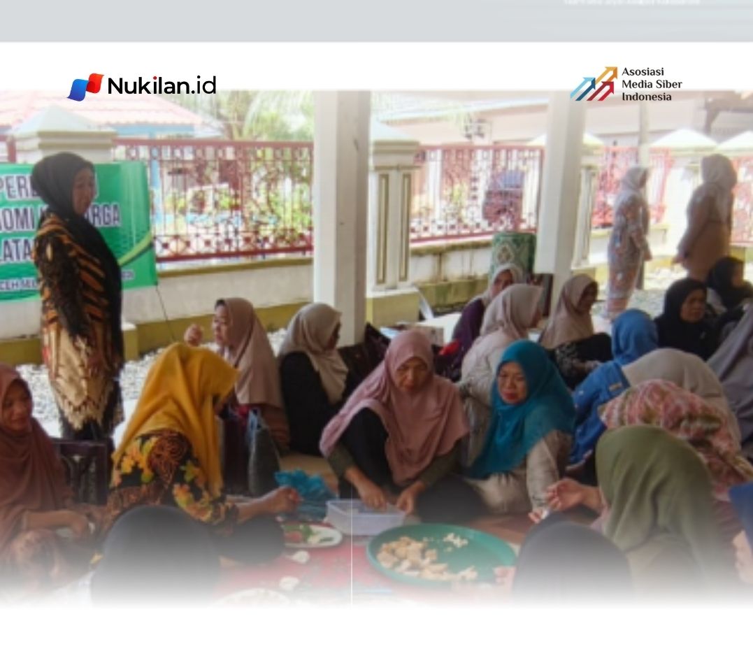 Dinas Pemberdayaan Perempuan dan Perlindungan Anak Aceh melalui Bidang Kualitas Hidup Perempuan dan Keluarga (KHPK) menyelenggarakan kegiatan pelatihan kewirausahaan perempuan untuk penguatan ekonomi keluarga di Kabupaten Aceh Selatan, Senin (12/5/2026). (FOTO: DPPPA ACEH)