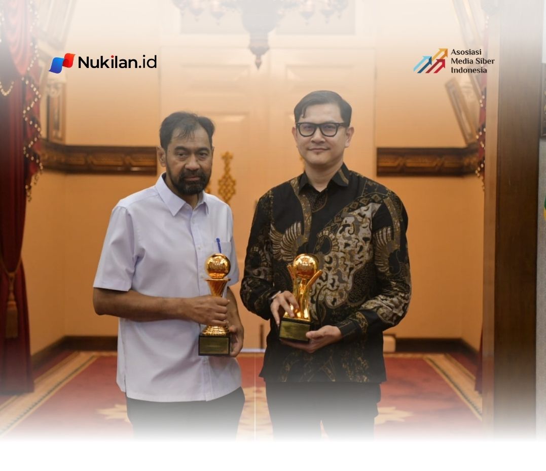 Gubernur Aceh, H. Muzakir Manaf dan Direktur Utama Bank Mustaqim Aceh, Raisul Mukhlis. (Foto: For Nukilan)