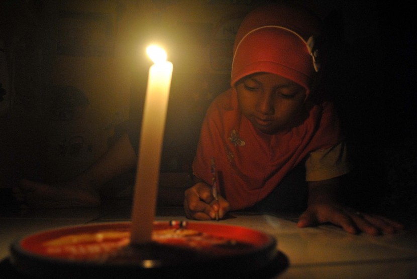 Ilustrasi listrik padam. (Foto: Antara/Arif Firmansyah)