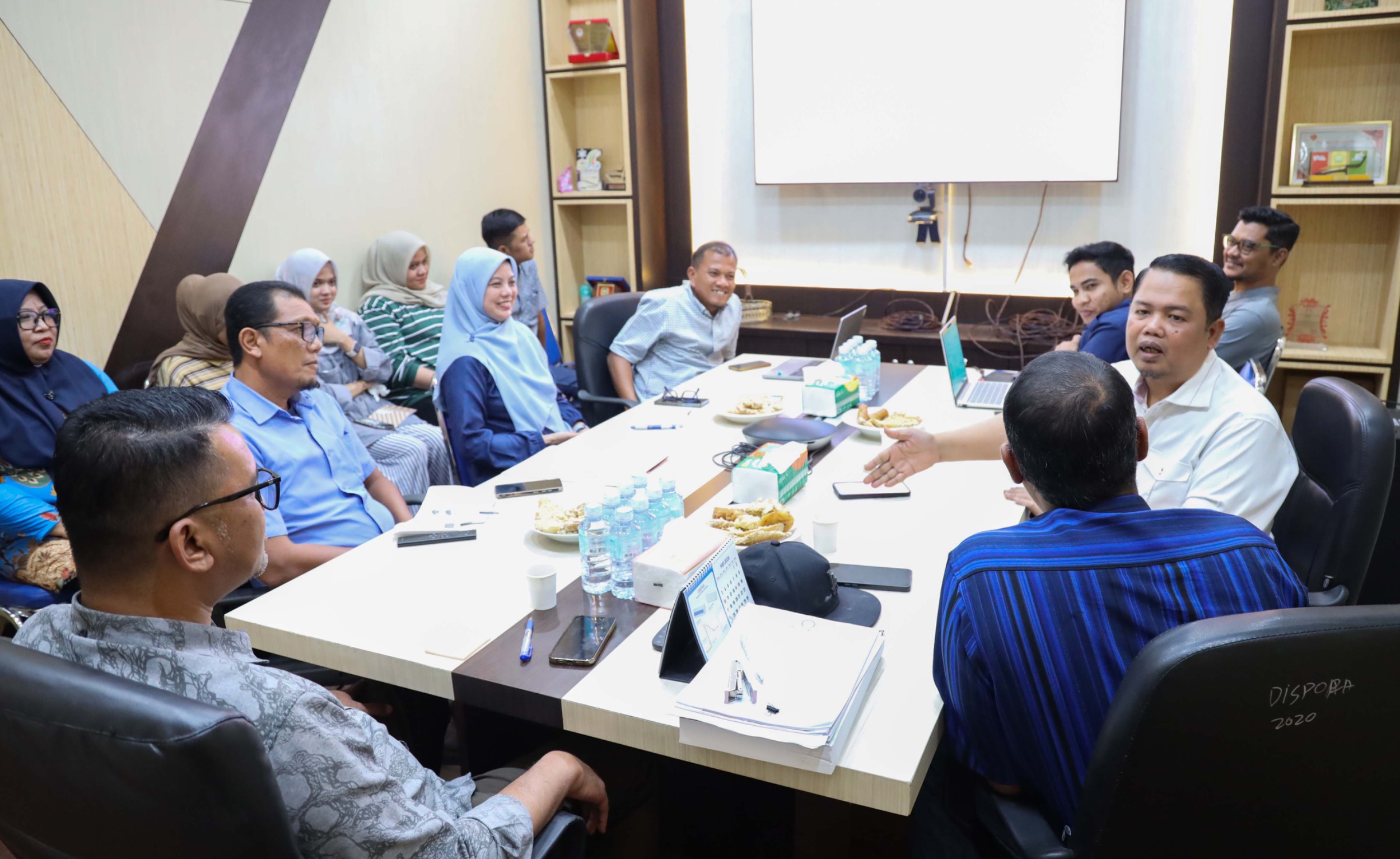 Dispora Aceh Matangkan Penyusunan Buku Induk Ensiklopedia Kepemudaan Aceh, Ditargetkan Rampung Sebelum Hari Sumpah Pemuda. (Foto: For Nukilan)