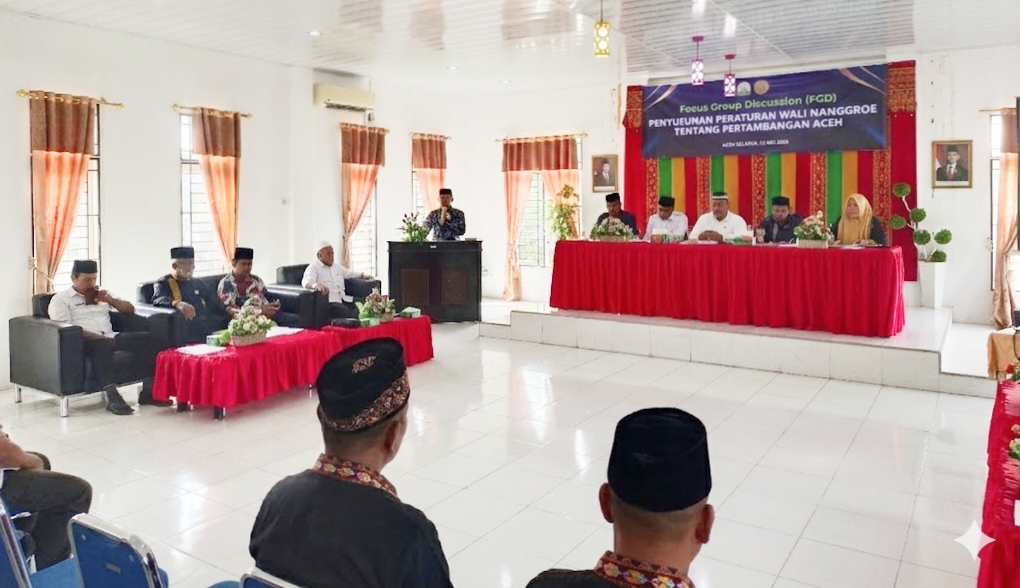 Gelar FGD di Aceh Selatan, Keurukon Katibul Wali Bahas Regulasi Pertambangan dan Hutan Adat. (Foto: For Nukilan)