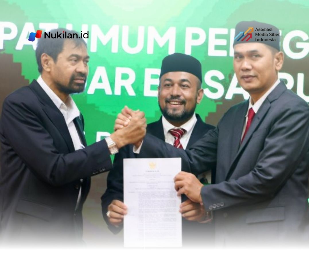 Sekretaris Daerah Aceh, Muhammad Nasir, resmi ditetapkan sebagai Komisaris Utama PT Bank Aceh Syariah untuk masa jabatan 2026–2030. Penetapan tersebut dilakukan dalam Rapat Umum Pemegang Saham Luar Biasa (RUPSLB) yang berlangsung di Pendopo Gubernur Aceh, Selasa (23/6/2026). (Foto: Humas Bank Aceh)