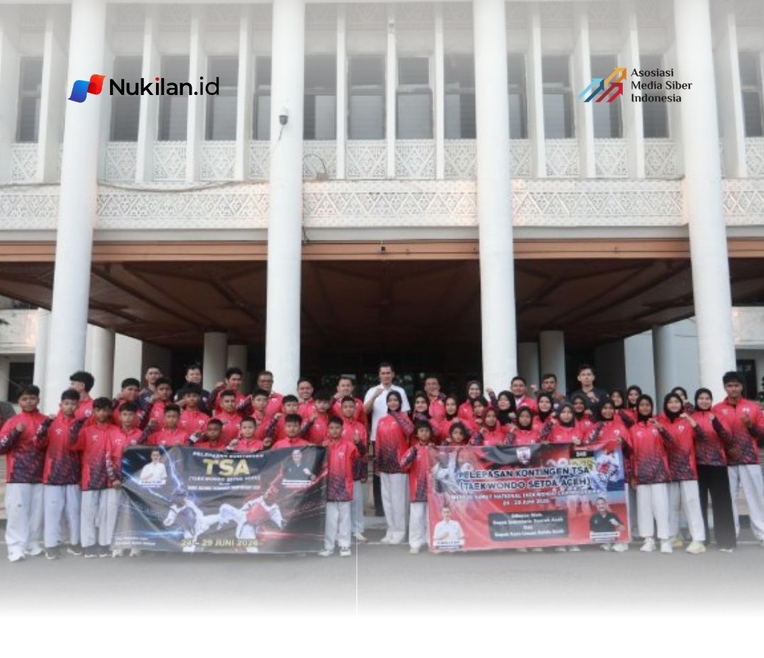 Sekretaris Daerah (Sekda) Aceh, M. Nasir, secara resmi melepas kontingen Taekwondo Setda Aceh (TSA) yang akan berlaga pada National Taekwondo Championship 2026 di Sumatera Utara. Prosesi pelepasan berlangsung di Lobi Utama Sekretariat Daerah Aceh, Rabu (24/6/2026). (Foto: For Nukilan)