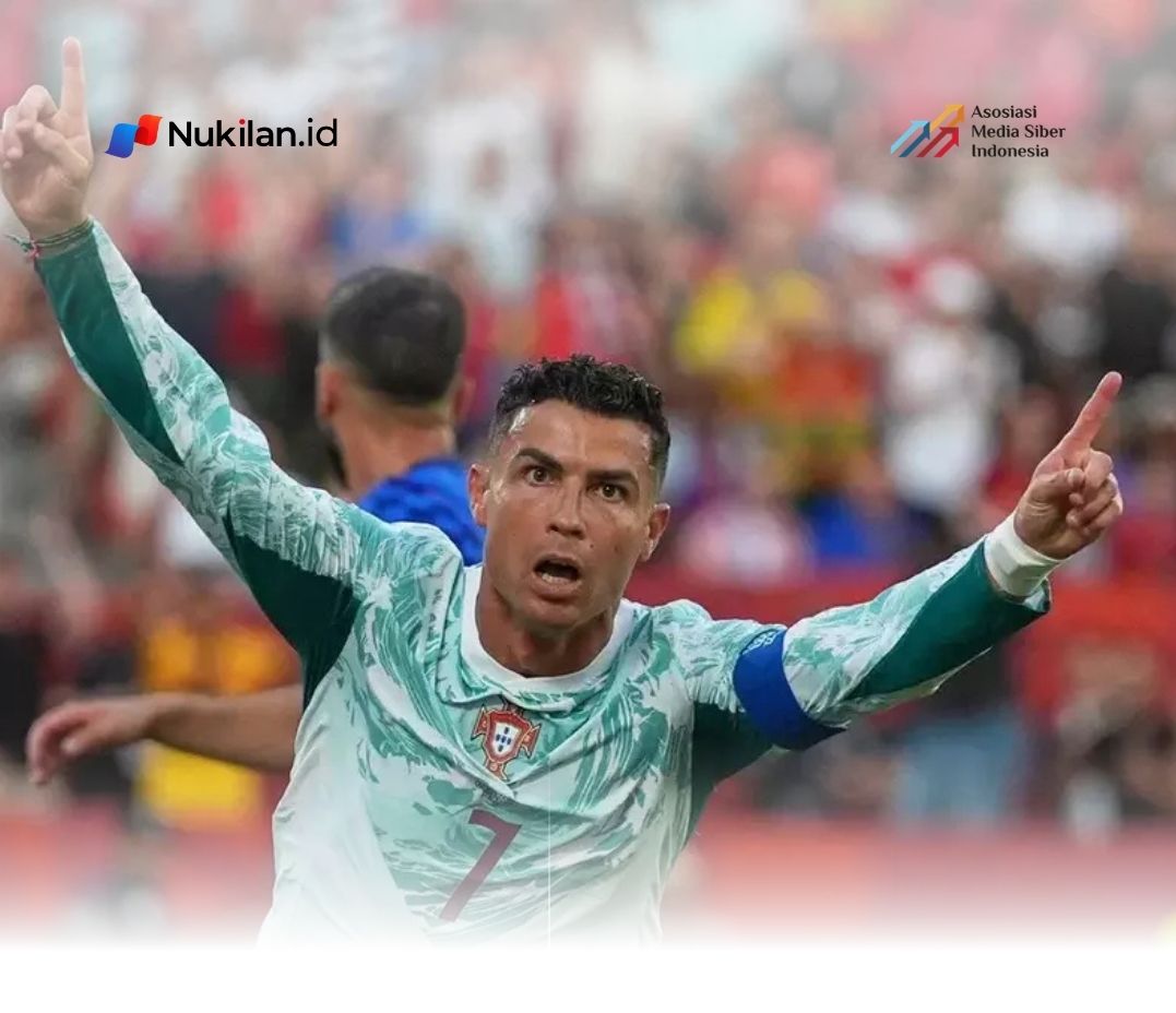 Cristiano Ronaldo melakukan selebrasi setelah mencetak gol lewat tendangan penalti ke gawang Kroasia pada pertandingan babak 32 besar Piala Dunia 2026. (Foto: AP/Stephanie Scarbrough)
