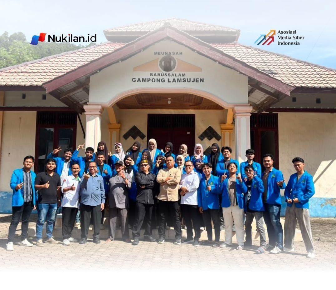 Dewan Eksekutif Mahasiswa Fakultas Syari'ah dan Hukum (DEMA FSH) UIN Ar-Raniry Banda Aceh meluncurkan Program Desa Binaan di enam gampong di Kecamatan Lhoong, Kabupaten Aceh Besar. (Foto: For Nukilan)