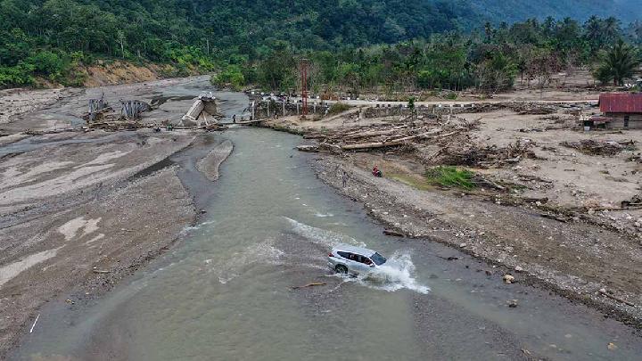 Jalur darurat menuju Kecamatan Pining, Kabupaten Gayo Lues, Jumat, 30 Januari 2026. (Foto: Antara/Raisan Al Farisi)
