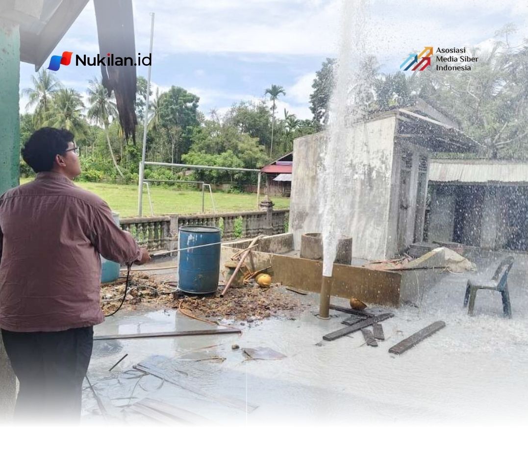 Sumur bor di Desa Matang Keupula Sa dan Desa Meunasah Tingkeum, Kecamatan Madat, Kabupaten Aceh Timur, menyemburkan air hingga setinggi 40 meter. Di salah satu lokasi, petugas juga menemukan kandungan gas metana yang mudah terbakar.