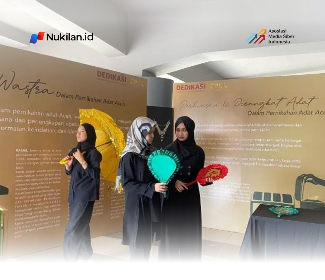 Komunitas Peduli Etnik Aceh (KPEA) menggelar pameran berbagai wastra serta perlengkapan adat Aceh dalam kegiatan “Dedikasi Volume 1” yang berlangsung di Museum Tsunami Aceh, Banda Aceh, pada 29–31 Agustus 2026. (Foto: For Nukilan)