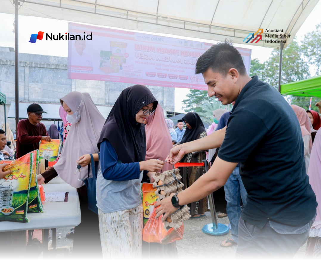 Masyarakat memanfaatkan kesempatan berbelanja kebutuhan pokok pada Gerakan Pangan Murah (GPM) di Blang Bintang, Aceh Besar, Kamis (13/8/2026). (FOTO: MC ACEH BESAR)