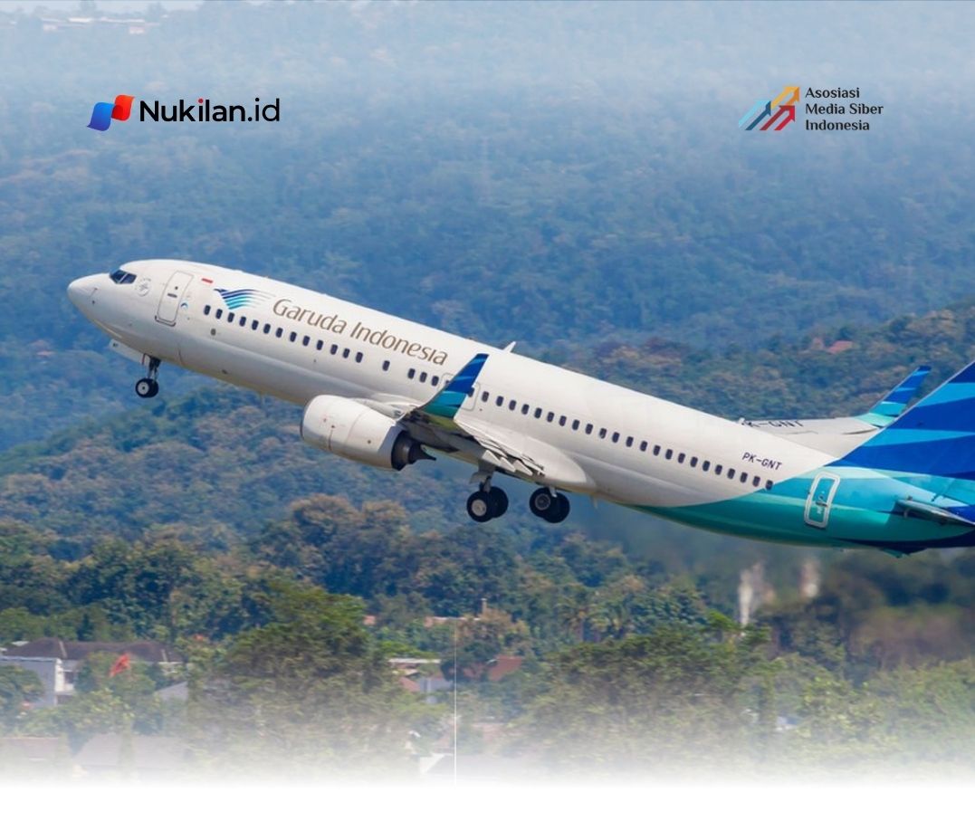 Ilustrasi pesawat maskapai penerbangan Garuda Indonesia. (FOTO: SHUTTERSTOCK/LEONY EKA PRAKASA)