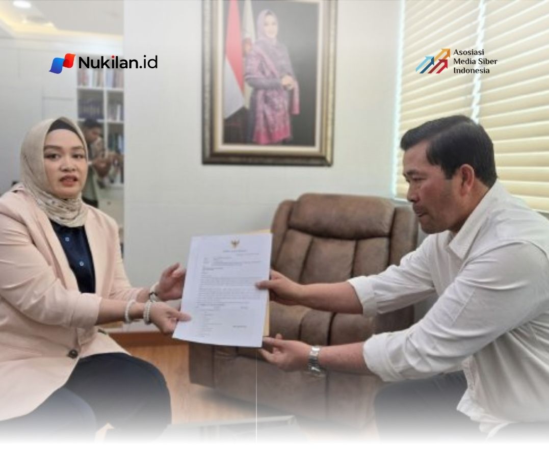 Pemerintah Kabupaten Aceh Tengah meminta dukungan pemerintah pusat untuk meningkatkan fasilitas dan pelayanan kesehatan di daerah tersebut. Aspirasi itu disampaikan Bupati Aceh Tengah Drs. Haili Yoga, M.Si., saat bertemu Wakil Ketua Komisi IX DPR RI drg. Putih Sari di Gedung Nusantara I, Jakarta, Kamis (17/9/2026). (Foto: For Nukilan)