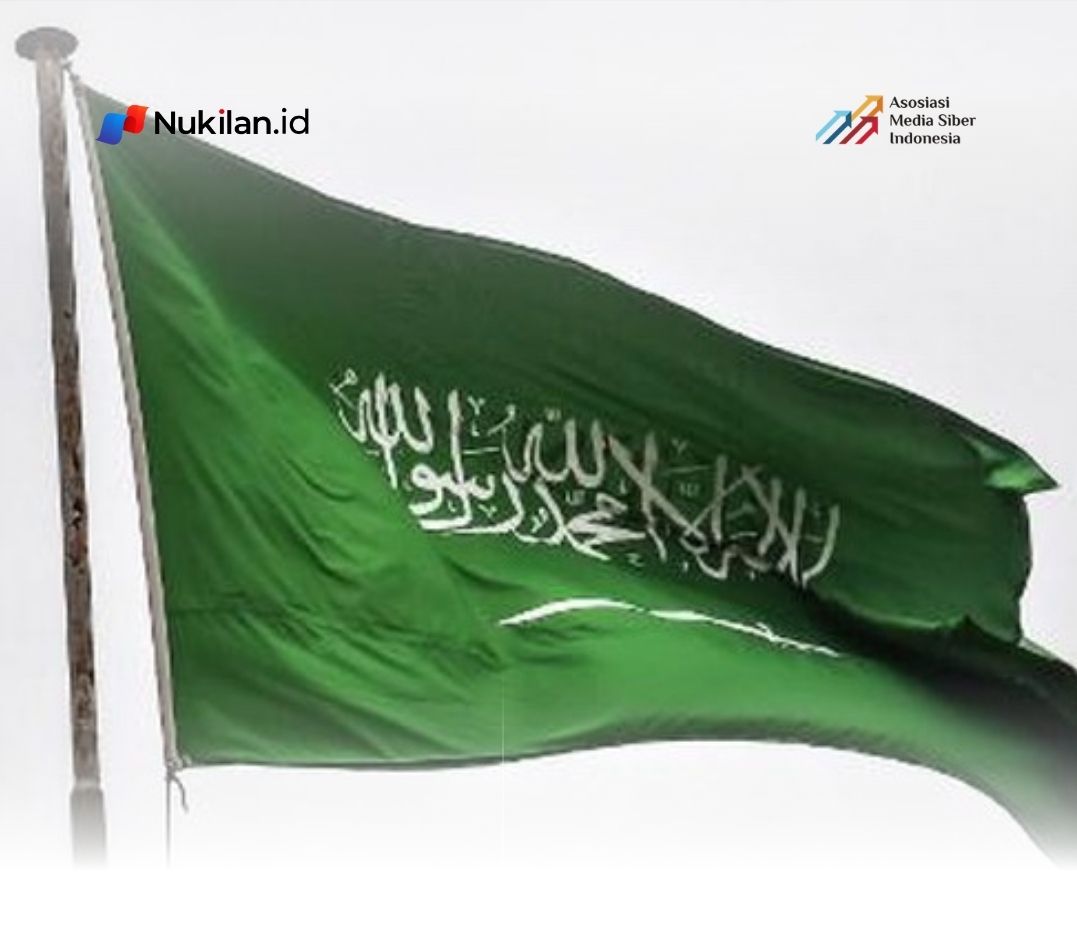 Ilustrasi bendera Arab Saudi. (FOTO: AFP/OZAN KOSE)