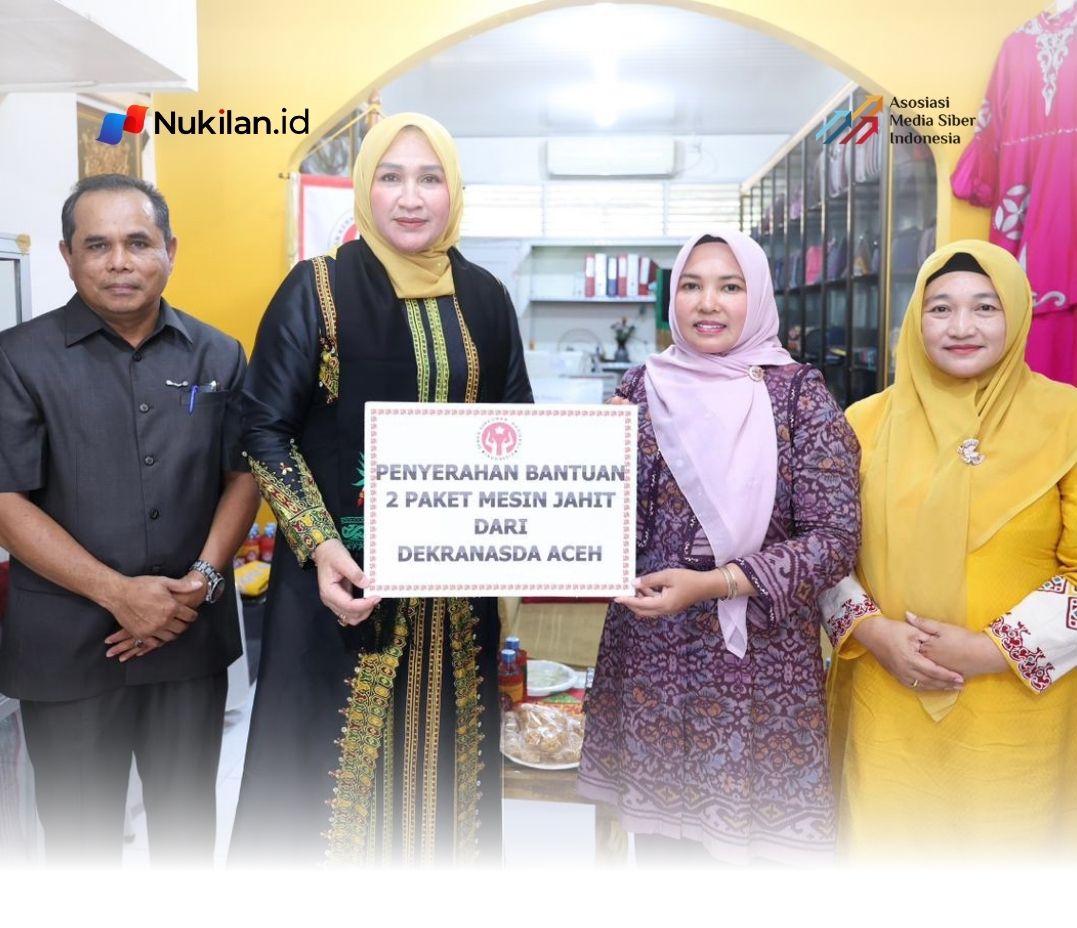 Ketua Dewan Kerajinan Nasional Daerah (Dekranasda) Aceh, Marlina Muzakir, mendorong para perajin di Aceh Utara untuk mengembangkan produk batik dengan mengangkat motif khas daerah setempat. (Foto: For Nukilan)