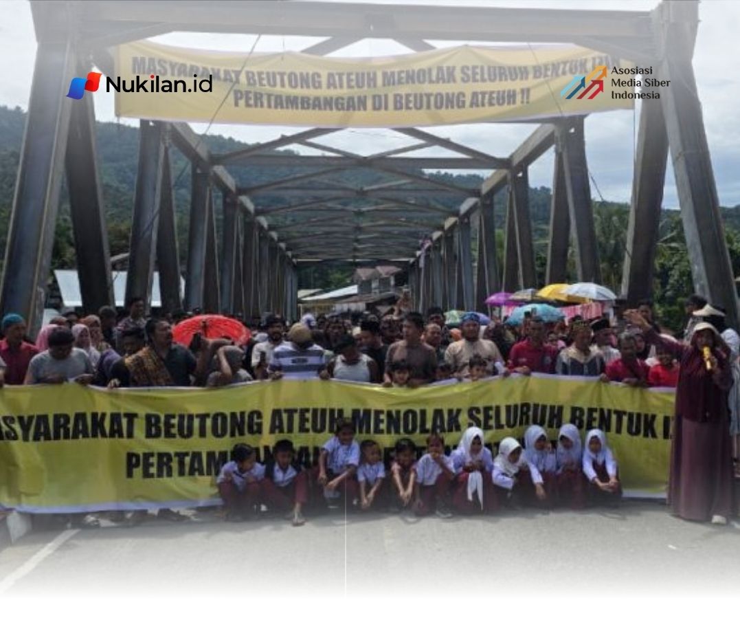 Aksi demonstrasi disertai zikir dan doa bersama pada Selasa (12/5/2026) di kawasan Jembatan Krueng Beutong sebagai bentuk penolakan terhadap segala bentuk izin dan aktivitas pertambangan di wilayah setempat. (Foto: Ist)