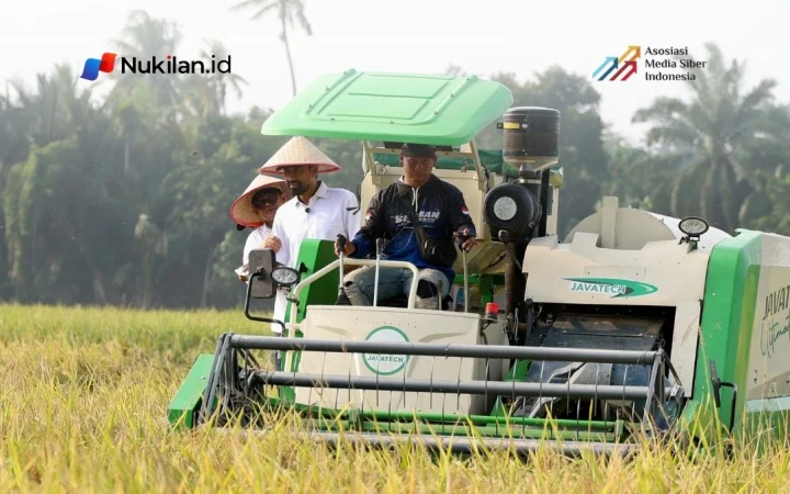 Gubernur Aceh, Muzakir Manaf atau yang akrab disapa Mualem, meninjau sejumlah sektor pemulihan pascabencana di Kabupaten Aceh Tamiang. (Foto: For Nukilan)