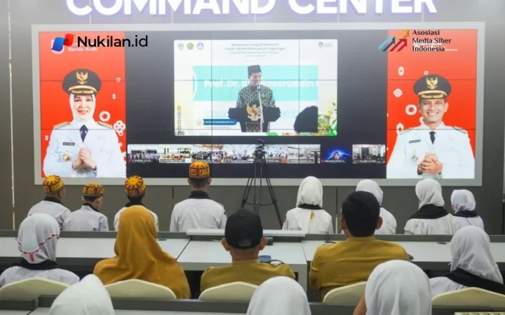 Sejumlah perwakilan siswa SD, SMP, SMA, hingga Madrasah Aliyah Negeri (MAN) di Kota Banda Aceh mengikuti Gerakan Tobat Ekologis bertema “Mengawali Langkah Bersama untuk Sekolah Berbudaya Lingkungan” secara daring melalui Zoom, Senin (12/10/2026). (FOTO: HUMAS BNA)