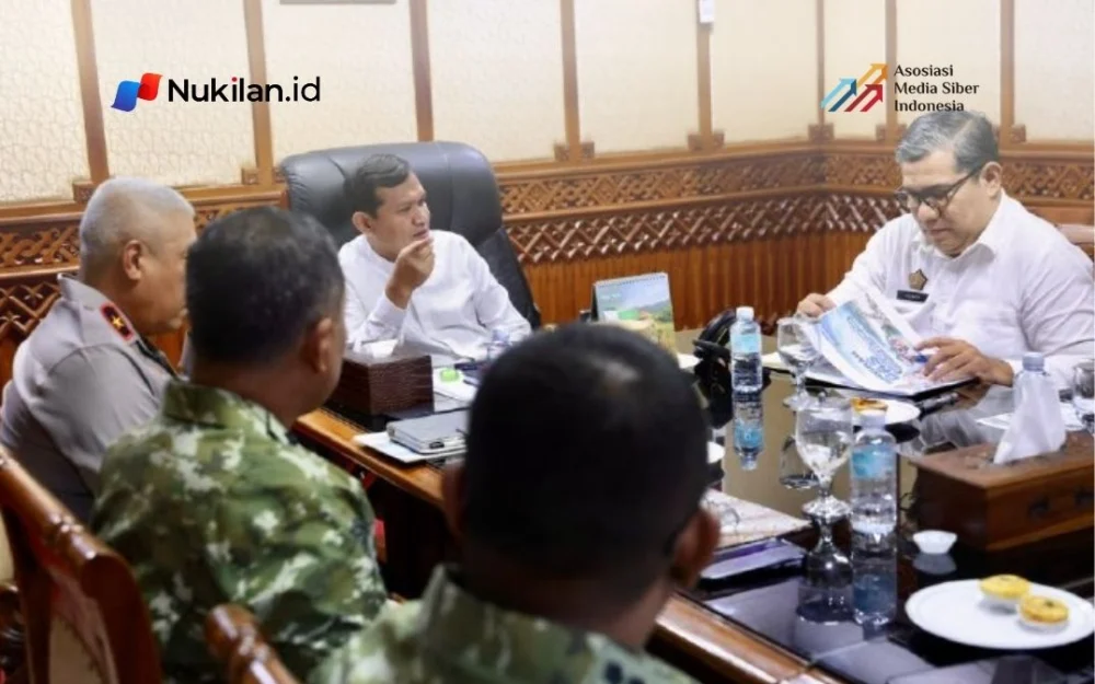 Wakil Gubernur Aceh Fadhlullah atau Dek Fadh mengusulkan penyediaan alat berat melalui skema pinjam pakai bagi kabupaten/kota yang memiliki wilayah rawan banjir. (Foto: For Nukilan)