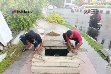 Dinas PUPR Segera Perbaiki Enam Manhole Rusak di Trotoar Jalan Tgk. Daud Beureueh. (Foto: PUPR Banda Aceh)