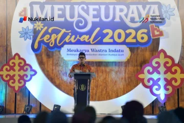 Penjabat (Pj.) Sekretaris Daerah Aceh, Taufik, menghadiri pembukaan Meuseuraya Festival 2026, Jumat (23/10/2026) di Balai Meuseuraya Aceh, Banda Aceh. (FOTO: FOR NUKILAN)