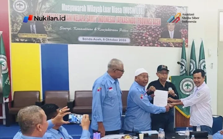 Fadhli Ali terpilih secara aklamasi sebagai Ketua Dewan Pimpinan Wilayah Asosiasi Petani Kelapa Sawit Seluruh Indonesia (DPW APKASINDO) Aceh dalam Musyawarah Wilayah Luar Biasa (Muswilub) yang berlangsung di Banda Aceh, 8 Oktober 2026. (FOTO: FOR NUKILAN)
