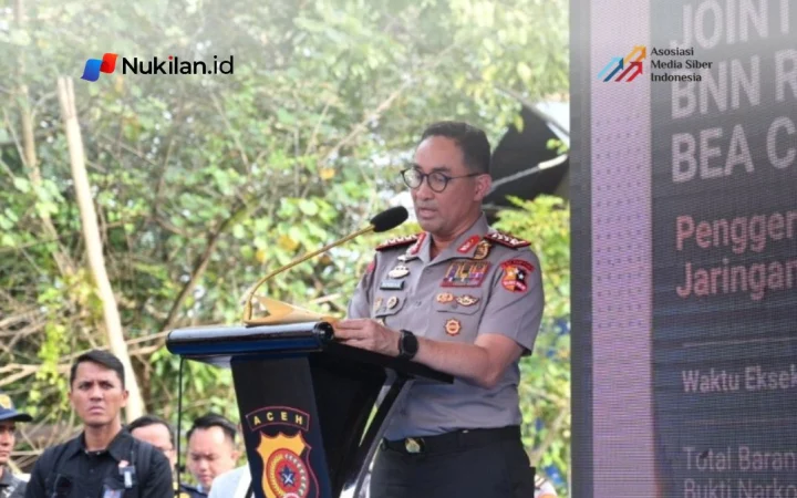 Kapolri Jenderal Polisi Dr. (HC) Suyudi Ario Seto menyampaikan keterangan pers terkait pengungkapan laboratorium gelap pembuatan narkotika jenis sabu dengan barang bukti hampir 1,2 ton di Gampong Ulee Tutue, Kecamatan Mutiara Timur, Kabupaten Pidie, Aceh, Jumat (23/10/2026). Foto: (Humas Polri).