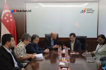 Wali Nanggroe Aceh, Teungku Malik Mahmud Al-Haythar, menjajaki peluang kerja sama strategis di Kantor Konsulat Jenderal Singapura di Medan, Sumatera Utara, Rabu (14/10/2026) lalu. (Foto: Humas LWN)