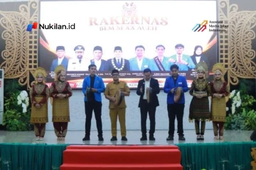 Penjabat Sekretaris Daerah (Pj Sekda) Aceh, Taufik, ST, M.Si., mewakili Gubernur Aceh Muzakir Manaf (Mualem) dalam pembukaan Rapat Kerja Nasional (Rakernas) XX Badan Eksekutif Mahasiswa Seluruh Indonesia (BEM SI) Tahun 2026, Senin (19/10/2026). (FOTO: FOR NUKILAN)