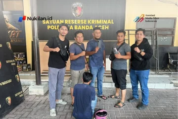 Tim Opsnal Unit V Jatanras Satreskrim Polresta Banda Aceh menangkap HK (40), pria yang diduga terlibat dalam pencurian dua unit telepon genggam dan satu rice cooker milik seorang mahasiswi di Gampong Rukoh, Kecamatan Darussalam, Aceh Besar. (Foto: For Nukilan)