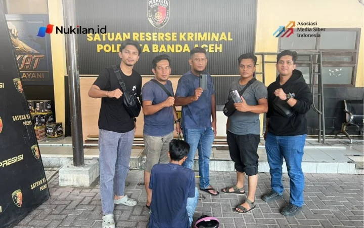 Tim Opsnal Unit V Jatanras Satreskrim Polresta Banda Aceh menangkap HK (40), pria yang diduga terlibat dalam pencurian dua unit telepon genggam dan satu rice cooker milik seorang mahasiswi di Gampong Rukoh, Kecamatan Darussalam, Aceh Besar. (Foto: For Nukilan)