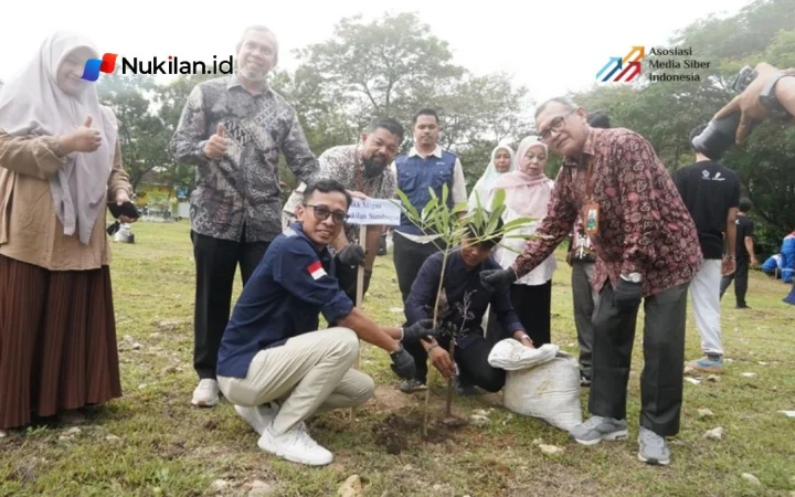 Universitas Malikussaleh (Unimal) bekerja sama dengan Satuan Kerja Khusus Pelaksana Kegiatan Usaha Hulu Minyak dan Gas Bumi (SKK Migas) Perwakilan Sumatera Bagian Utara (Sumbagut) melakukan penghijauan kampus dengan menyiapkan 800 pohon untuk ditanam di dua kawasan kampus. (Foto: For Nukilan)