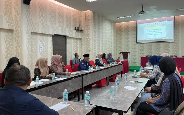Rapat koordinasi pengawasan dan pembinaan Industri Rumah Tangga Pangan (IRTP) di Kabupaten Aceh Besar. (Foto: Dok BBPOM Aceh)