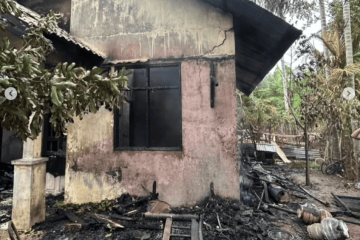 Kebakaran rumah di Peukan Bada, Aceh Besar. (Foto: IG Damkar Banda Aceh)