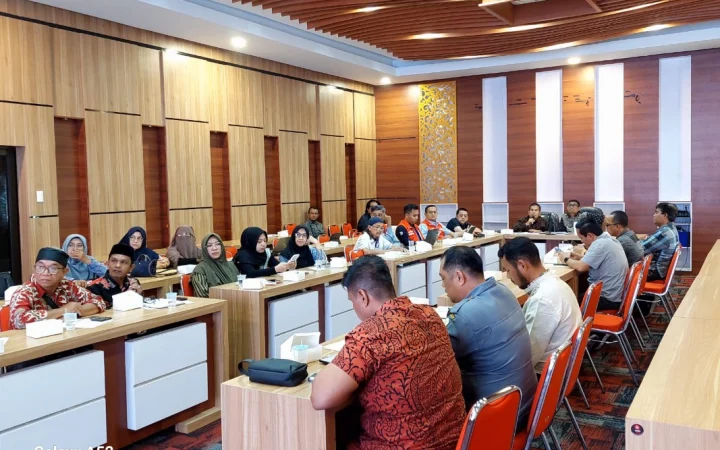 Pemerintah Aceh memperkuat pengawasan terhadap distribusi BBM bersubsidi dan LPG 3 kilogram menyusul maraknya antrean kendaraan di sejumlah SPBU serta dugaan penyalahgunaan bahan bakar bersubsidi. (Foto: For Nukilan)